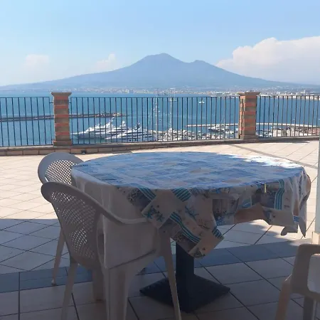 Stabia Gulfview Hostel *